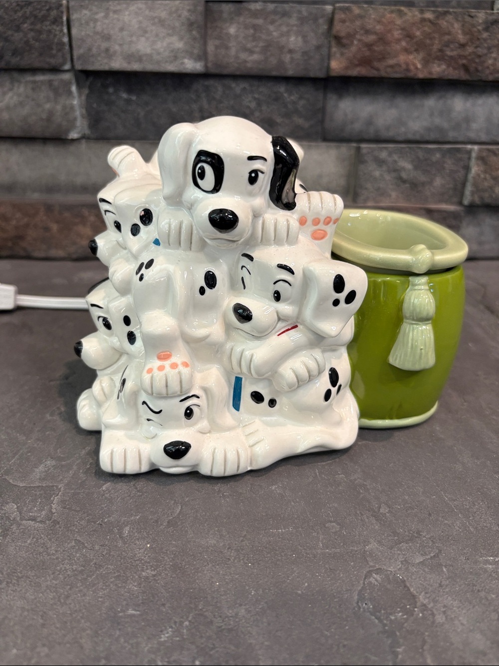 Scentsy Disney 101 Dalmatians Wax Warmer